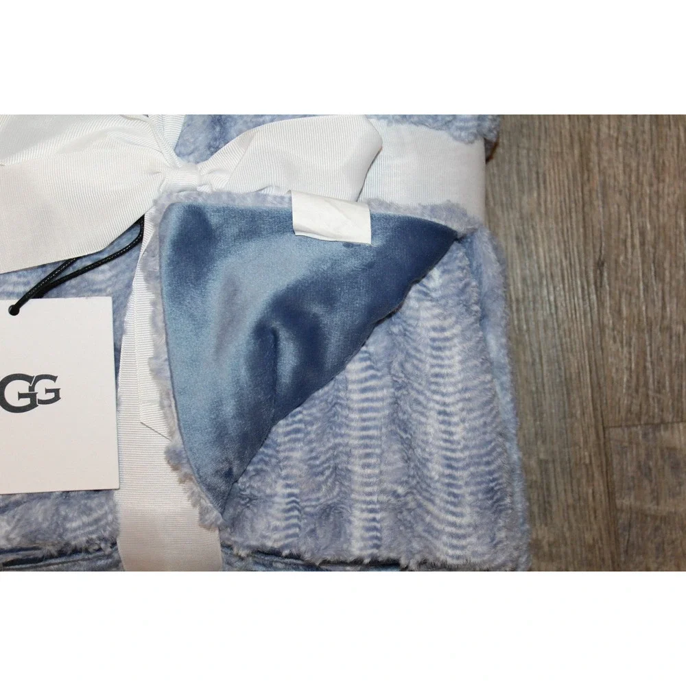 Ugg Throw Blanket Blue Cozy Soft Warm Lorelai Textured Fux Fur‎ Micromink…